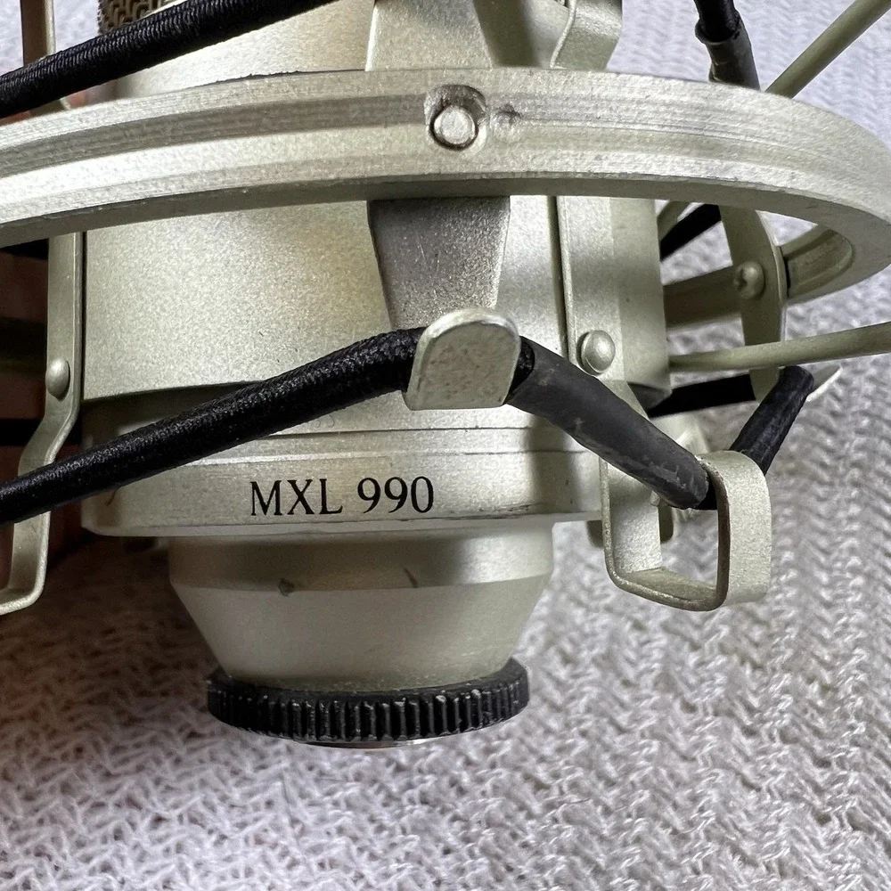 MXL MXL-990 Instrument Condenser Microphone‎ Beginner XLR Connector, Champagne